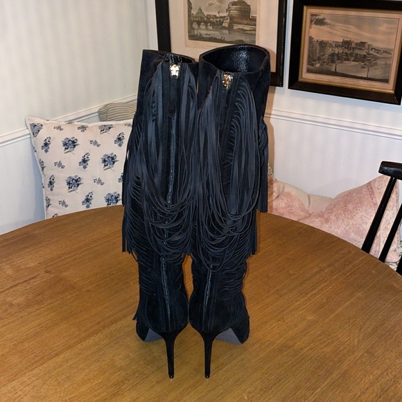 Women’s Gucci Fringe Boots - Picture 5 of 8